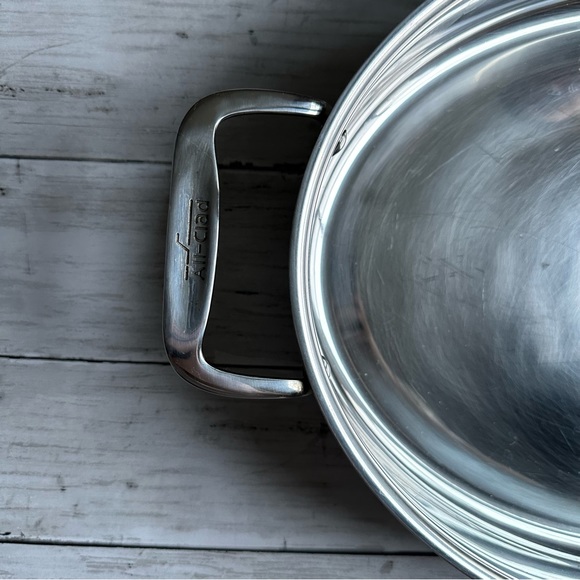 PREOWNED ALL CLAD STAINLESS STEEL 15” OVAL BAKING PAN 5.5QT / 5L - Picture 3 of 7